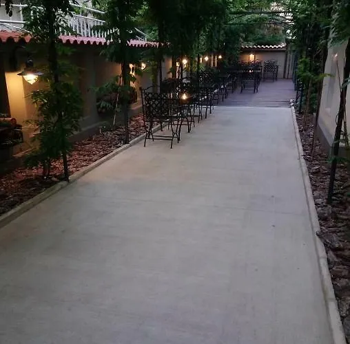 索菲亚公寓酒店 3* 索菲亞