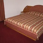 House Апарт-отель 3*