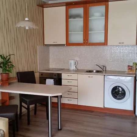 House Aparthotel 3*